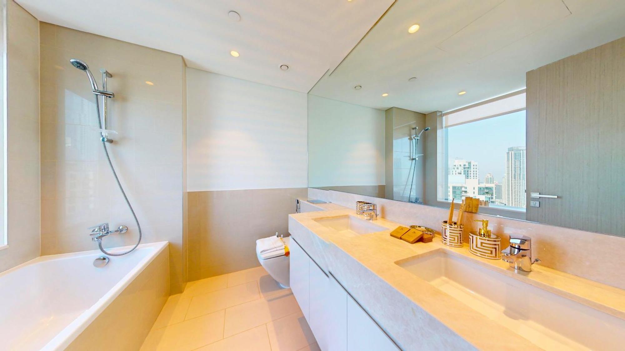 Trps - Act One Act Two Towers, Downtown Dubai, Iconic 3br Maids - With Burj Khalifa Views - Near Mall *