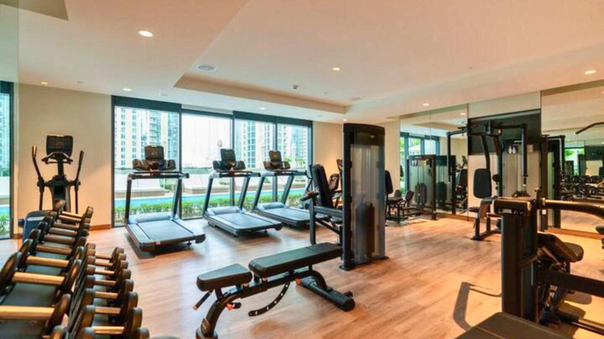 Apartment Trps - Act One Act Two Towers, Downtown Dubai, Iconic 3br Maids - With Burj Khalifa Views - Near Mall Dubai