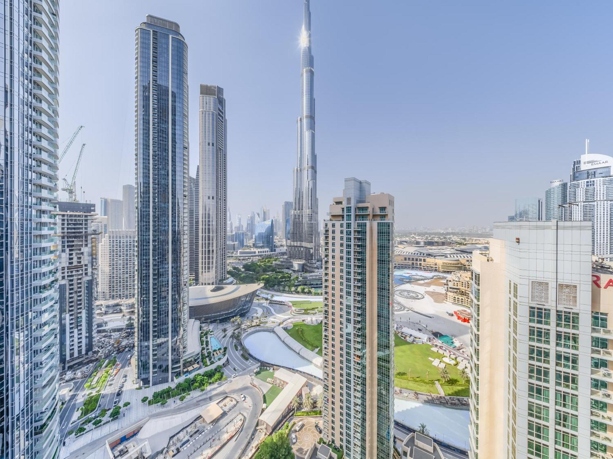 Apartment Trps - Act One Act Two Towers, Downtown Dubai, Iconic 3br Maids - With Burj Khalifa Views - Near Mall