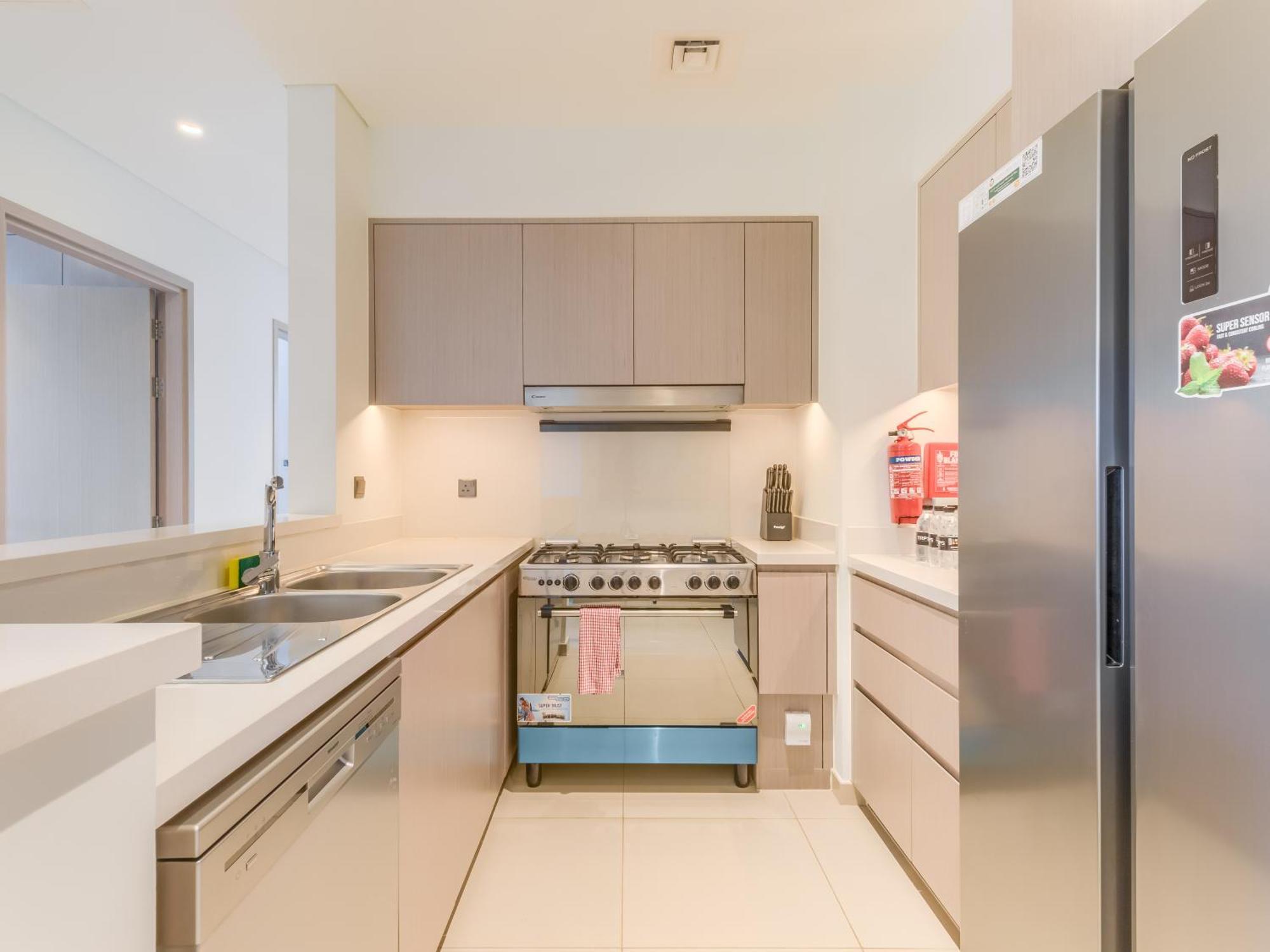 Trps - Act One Act Two Towers, Downtown Dubai, Iconic 3br Maids - With Burj Khalifa Views - Near Mall Dubai